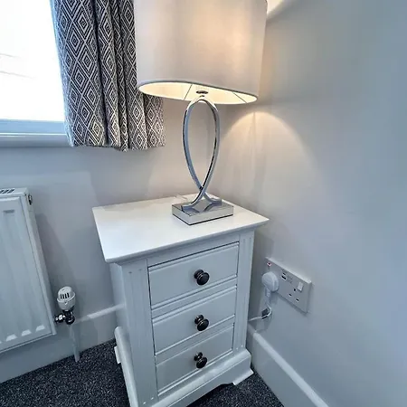 City Centre Home In Canterbury With Free Parking Exterior photo