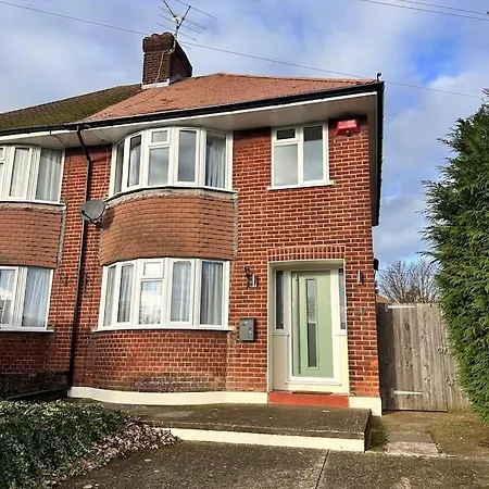 City Centre Home In Canterbury With Free Parking Exterior photo
