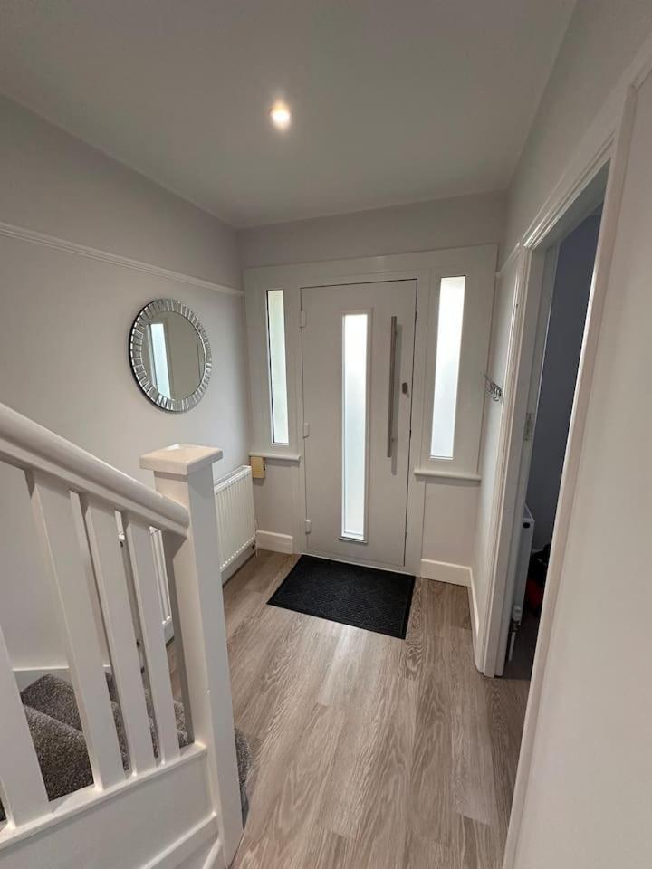 Centre In With Free Parking * Canterbury
