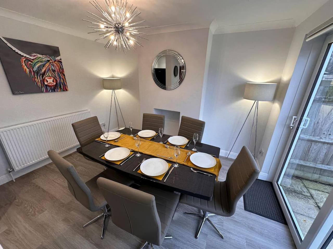 Centre In With Free Parking Holiday home Canterbury
