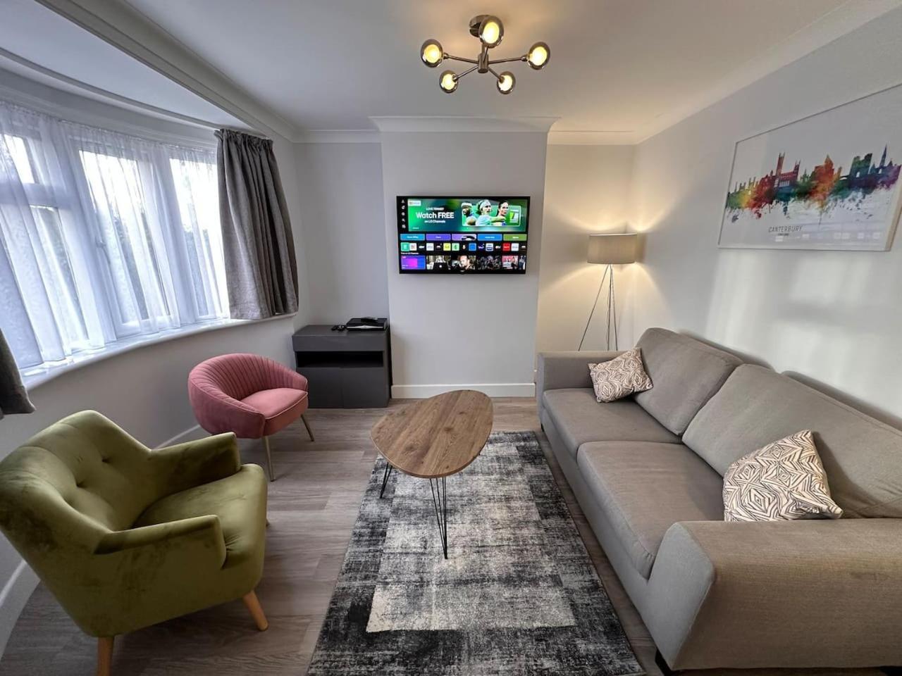 Centre In With Free Parking Canterbury