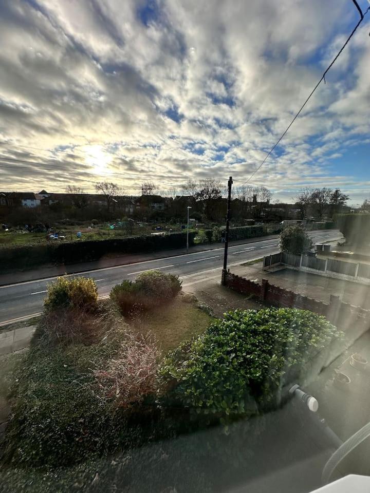 Centre In With Free Parking