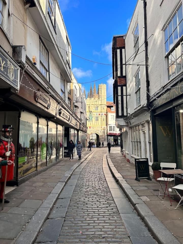 Centre In With Free Parking Canterbury