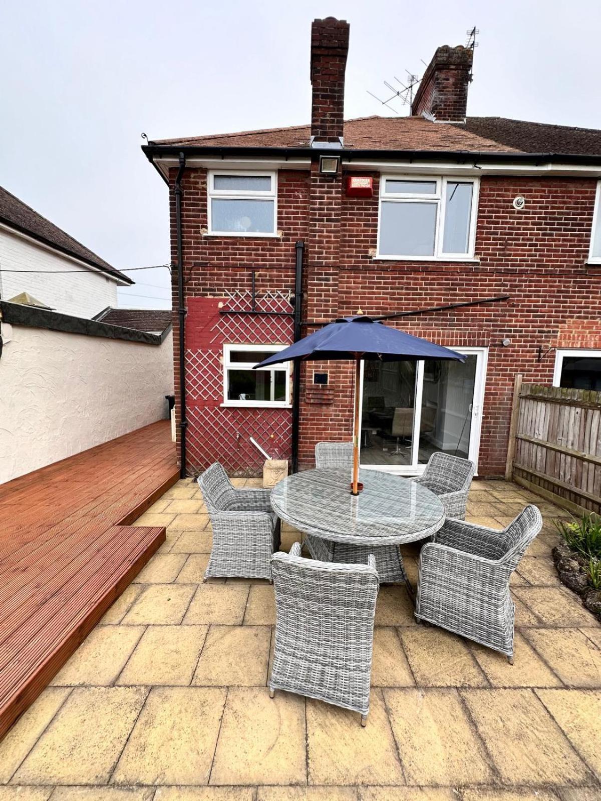 Holiday home Centre In With Free Parking Canterbury